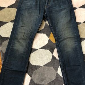 Levi’s Jeans. Stretch straight.